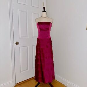 Vintage L’azaro Elegant Magenta Strapless Dress